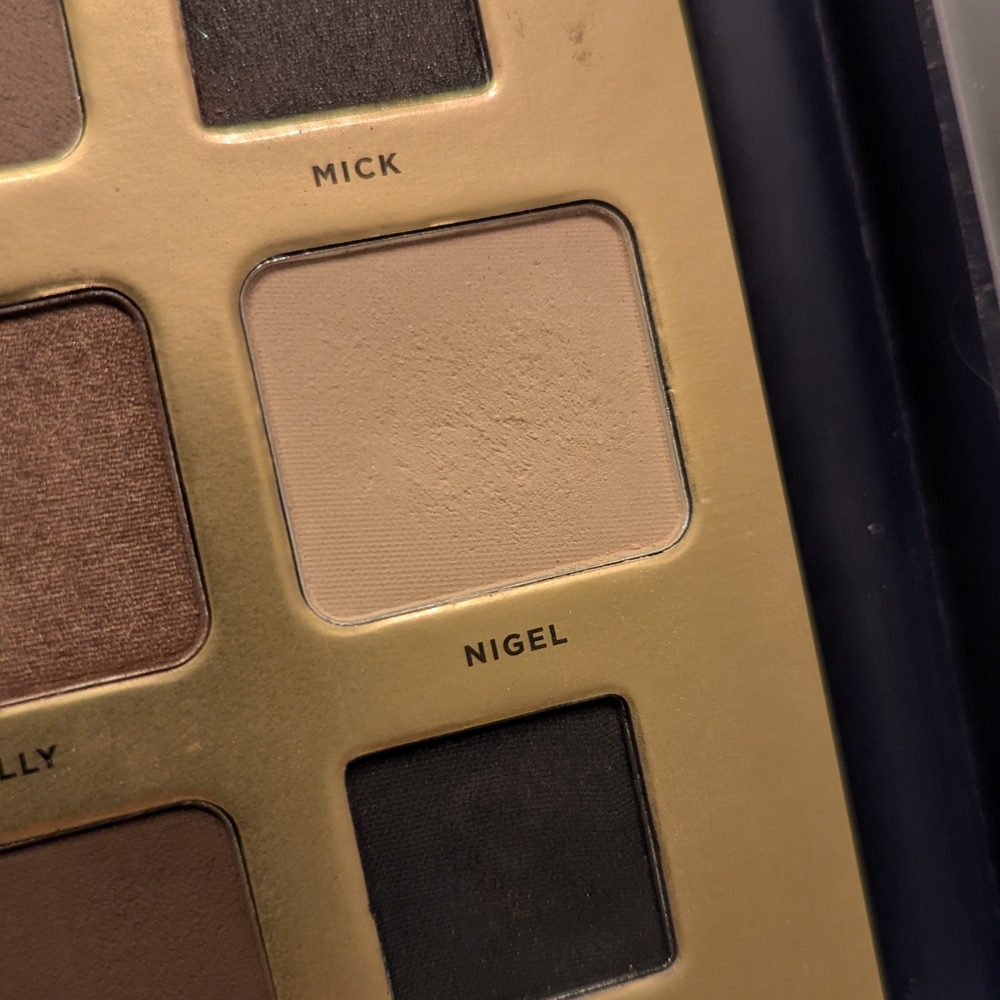 Butter LONDON Neutral Eyeshadow Palette makeup - Picture 3 of 6